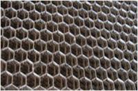 供應多種龜甲網(wǎng) 河北鼎固金屬絲網(wǎng)制品，專業(yè)耐熱龜甲網(wǎng)助力冶金礦產行業(yè)